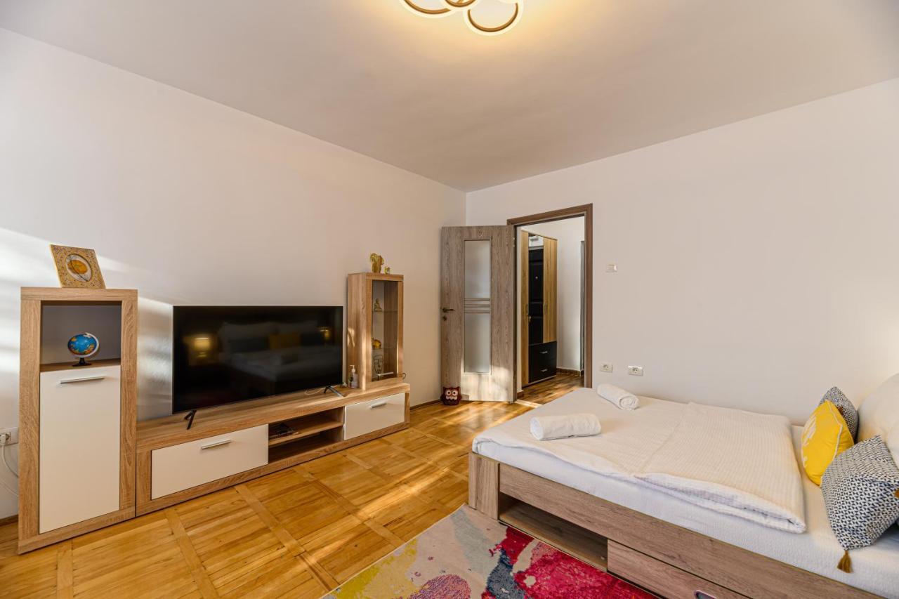 Jad - Family - Apartments & Studios Брашов Экстерьер фото